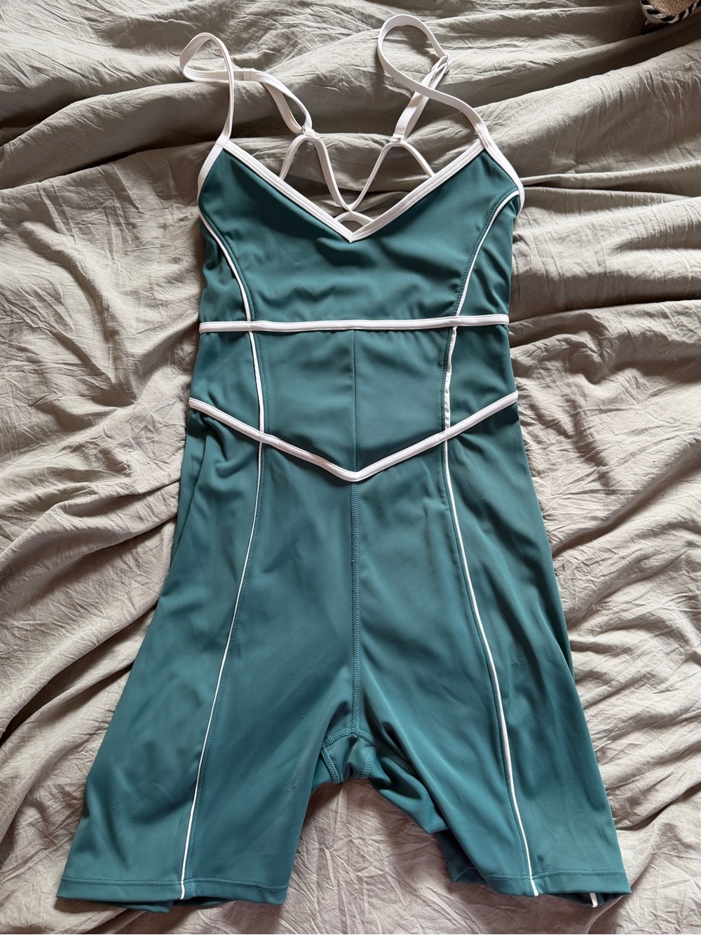 Yllw the Label Green Breathe Short Onesie with White Piping - Picture 8 of 9